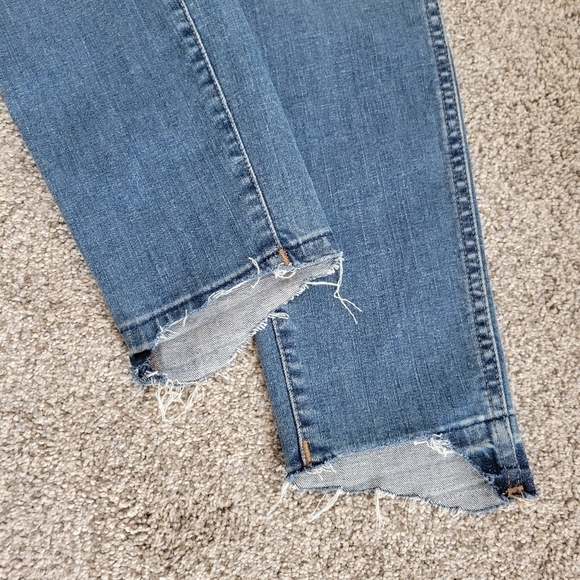 Madewell Curvy High Rise Step Hem Skinny 26 - Picture 7 of 11